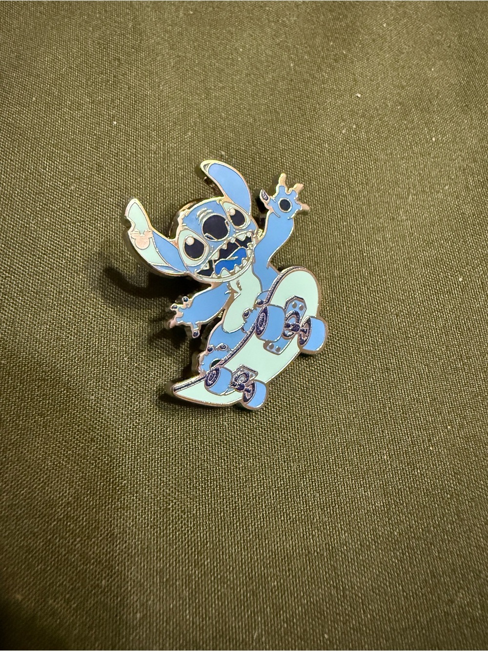 Stitch Skateboard Enamel Pin in Light Blue